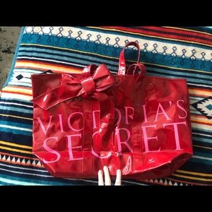 VS TOTE